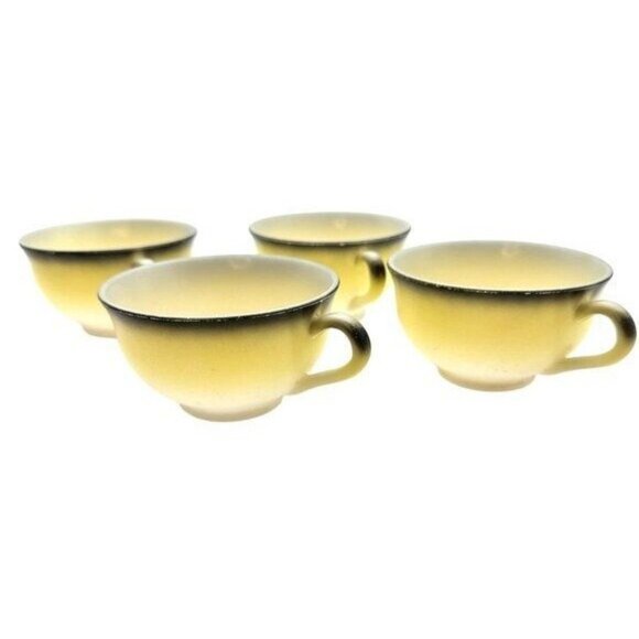 VINTAGE HAZEL ATLAS TEA CUPS SET OF 4 OVIDE INFORMAL PATTERN YELLOW BLACK 1950s - Picture 1 of 4